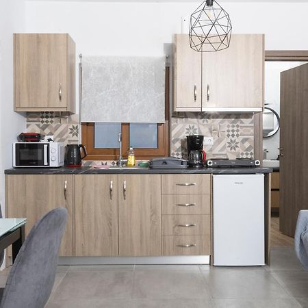 Utopia Suites 3 Aegina エクステリア 写真